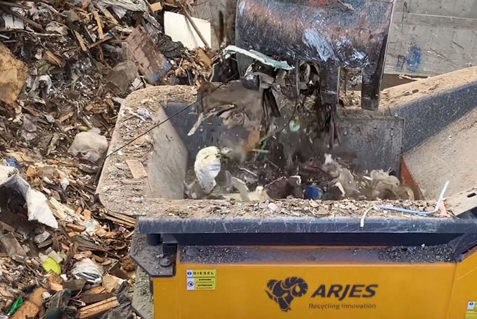 Arjes Model Vz950 Titan - Track Slow-speed Shredder - Image 2