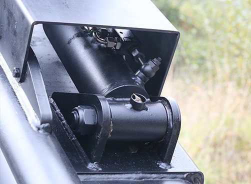 Angle Tilt Bucket (Single Ram) - Image 3